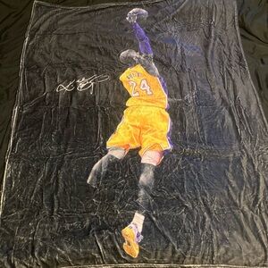 Kobe One Handed Jam Signature Fleece Throw Blanket 47x56